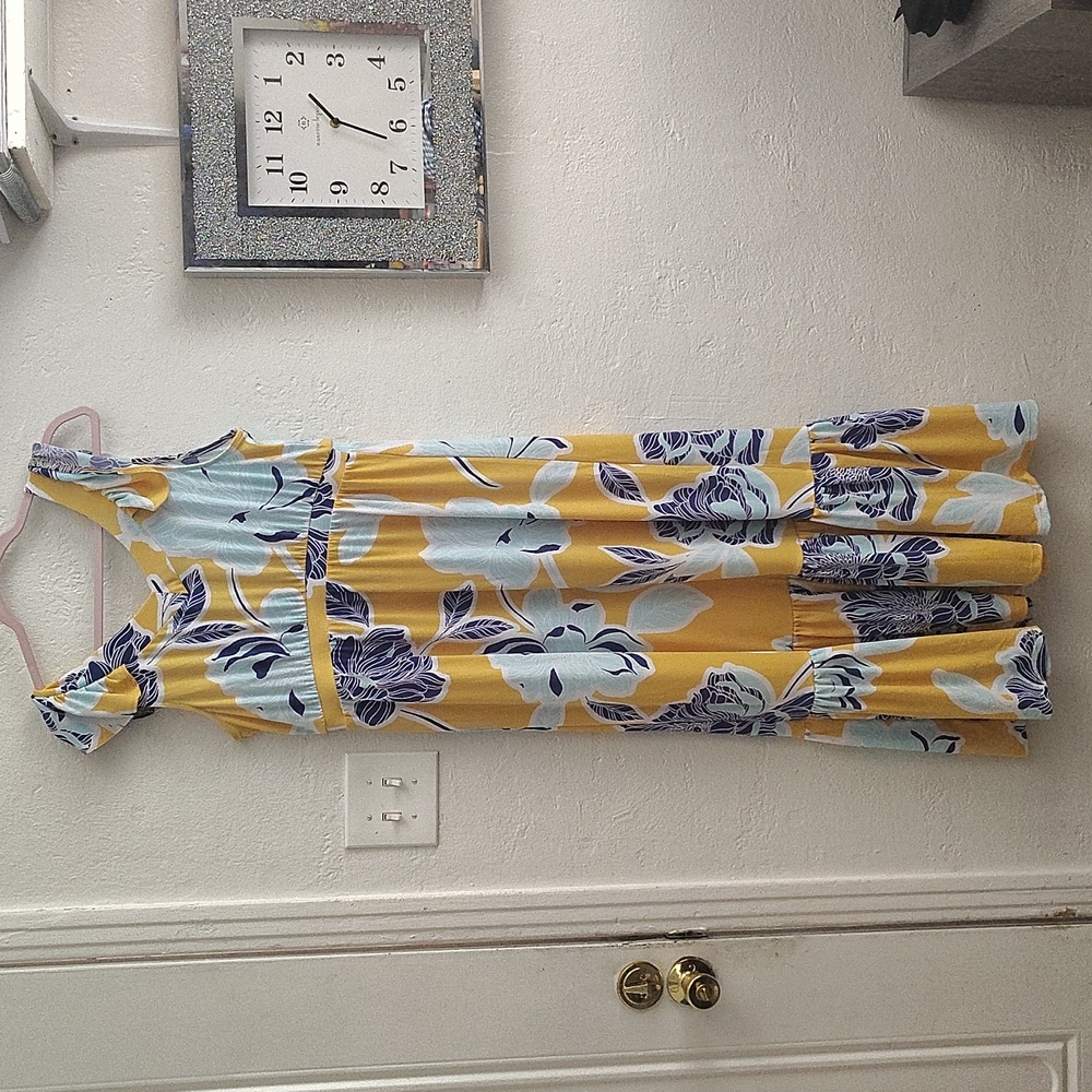 Women's dress COTTAGECORE, MINIMALIST, FLORAL, FEMININE SOFT FUN EASY TO WEAR